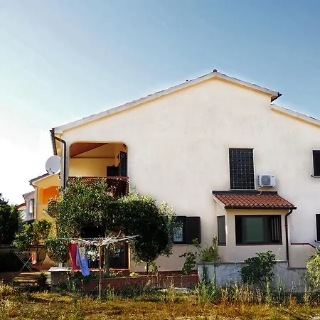 Anica Apartman *
