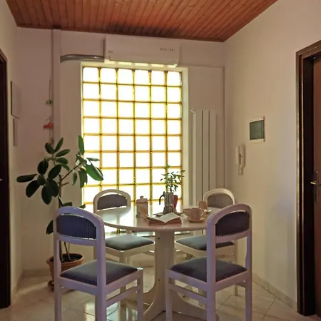 Apartment Anica *